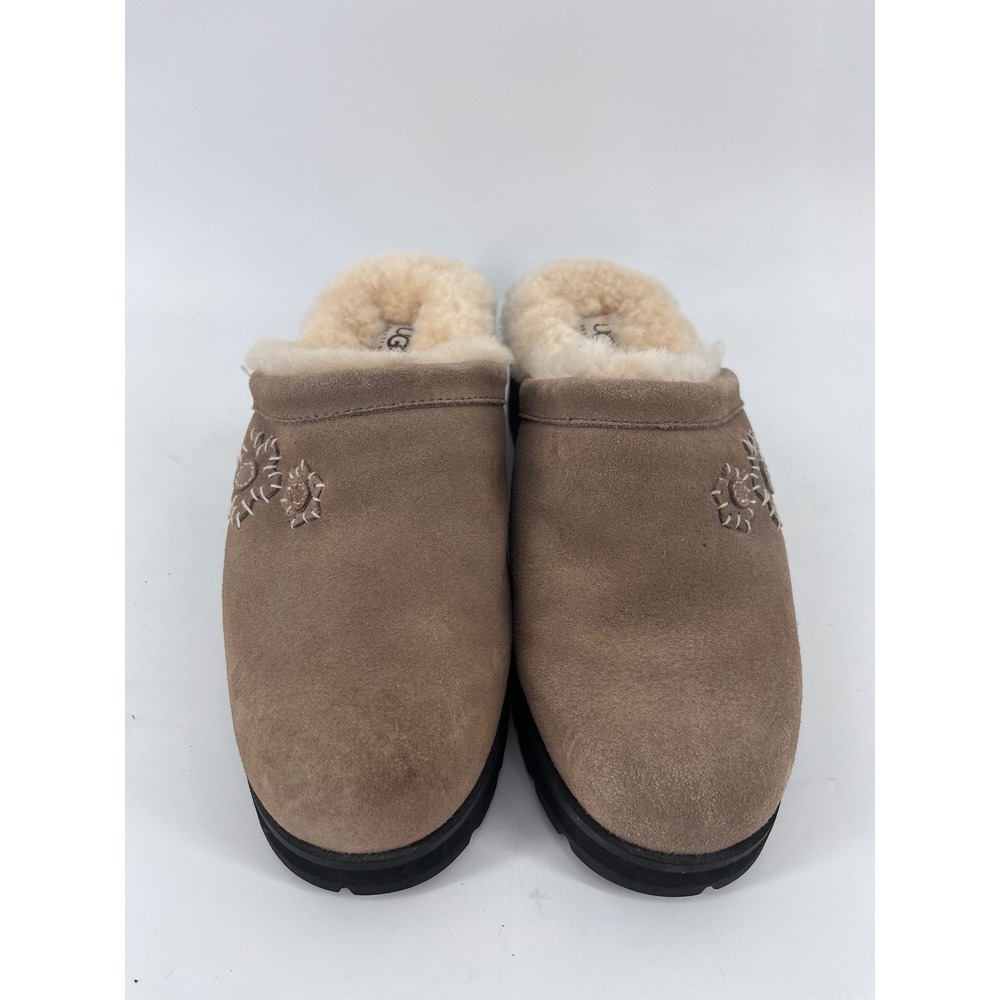 UGG Australia Taupe Suede Shearling Platform Clogs Floral Womens 9 Cozy Cottage